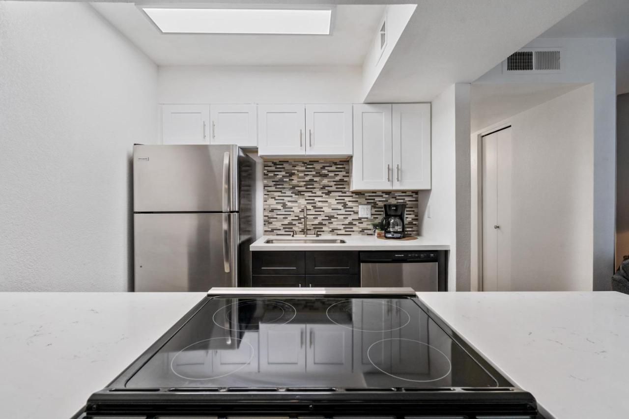 Newly Renovated 2Br Apartment W Pool By Stay Gia Phoenix Exterior foto